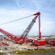 Mammoet’s SK6000 ring crane is the world’s stongest land-based crane